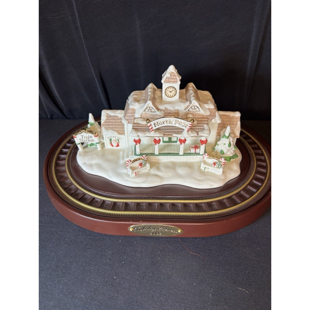 VTG Avon Holiday Express '02 Porcelain North Pole Train Track: Missing Train